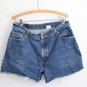 Vintage 90s Levi’s cutoff Jean shorts